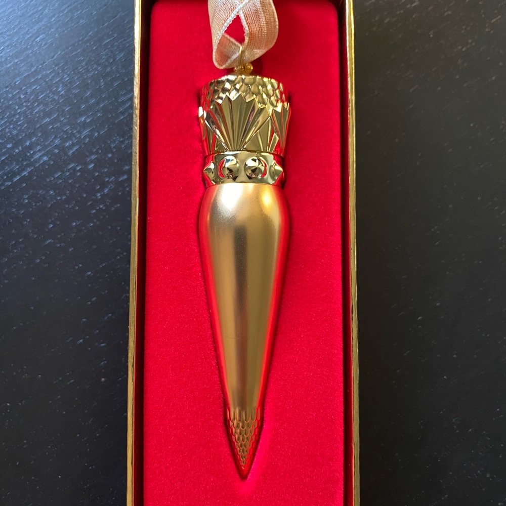 Christian Louboutin velvet matte lipstick